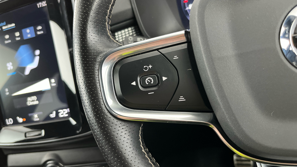Volvo XC40 Recharge Inscription Pro, T5 Plug-in Hybrid Black #10