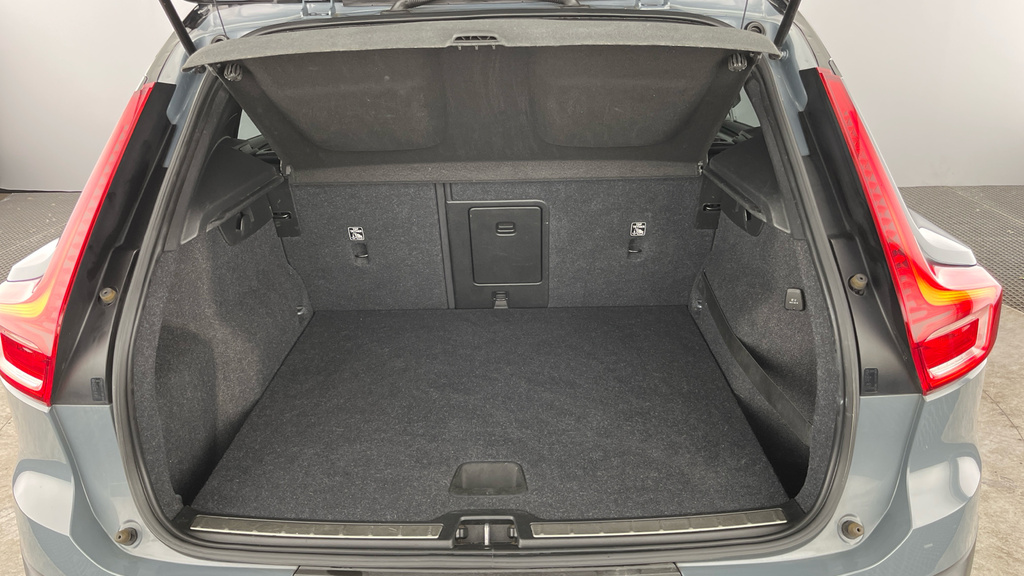 Volvo XC40 Recharge Inscription Pro, T5 Plug-in Hybrid Black #18