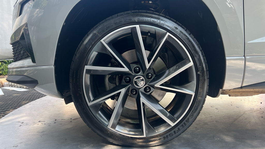 Skoda Karoq 1.5 Tsi Sportline Dsg White #26