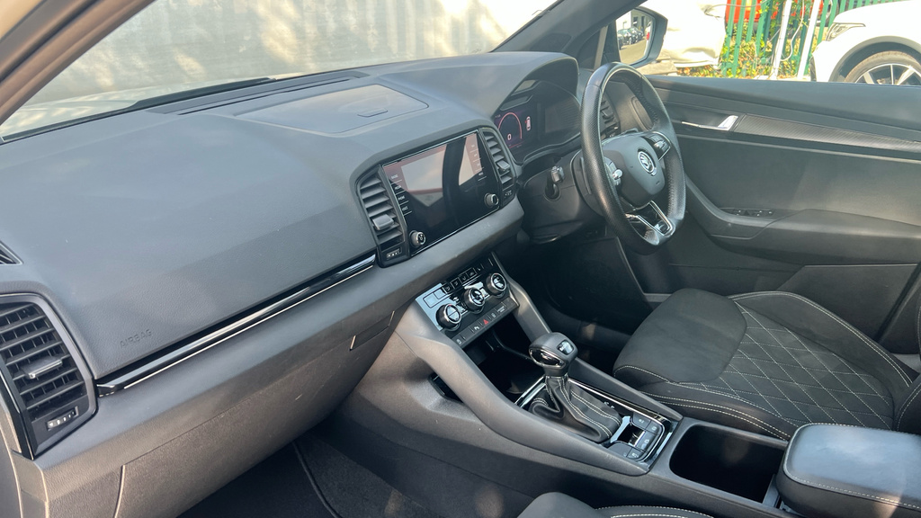 Skoda Karoq 1.5 Tsi Sportline Dsg White #14