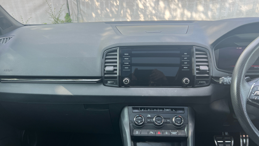 Skoda Karoq 1.5 Tsi Sportline Dsg White #21