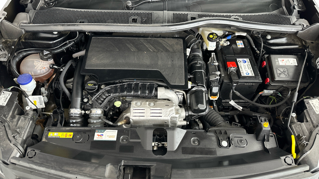 Peugeot 2008 1.2 Hybrid 136 Gt E-dsc6 Grey #20