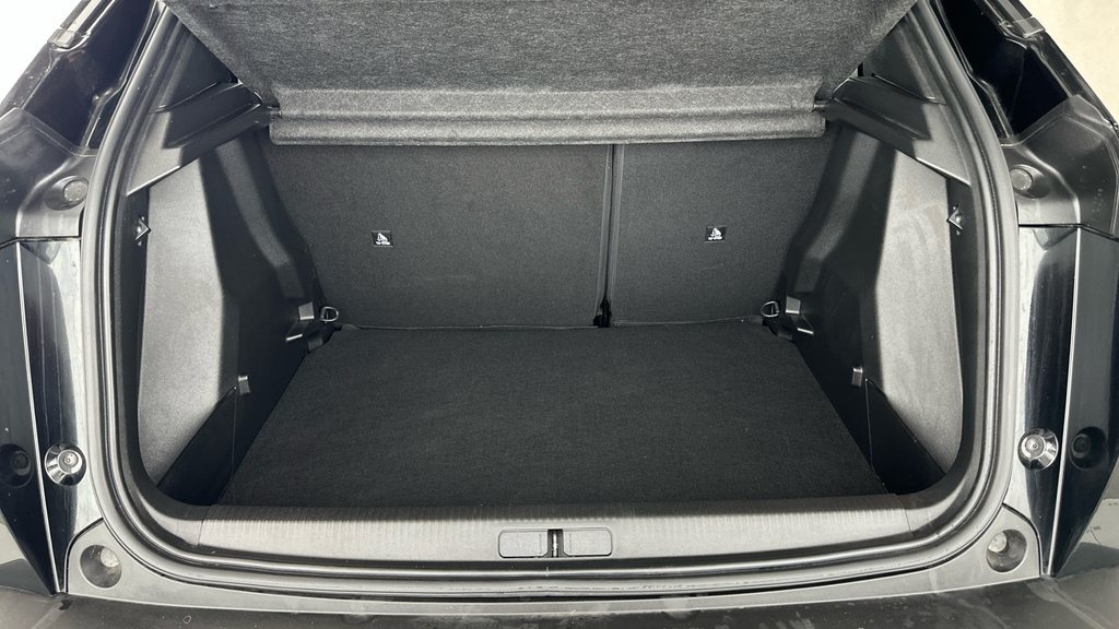 Peugeot 2008 1.2 Hybrid 136 Gt E-dsc6 Grey #19