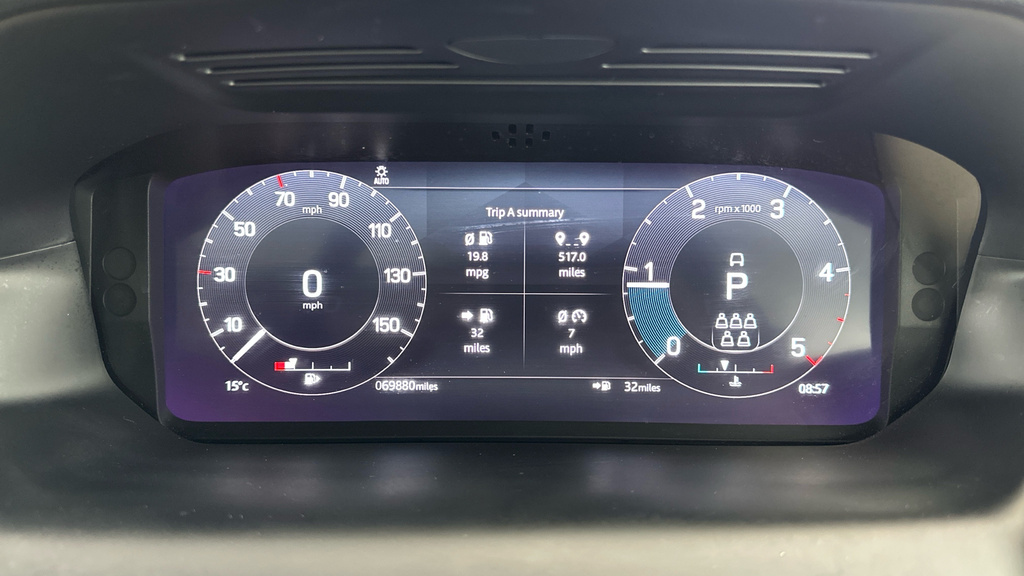 Land Rover Discovery Sport 2.0 D180 R-dynamic Hse Silver #26