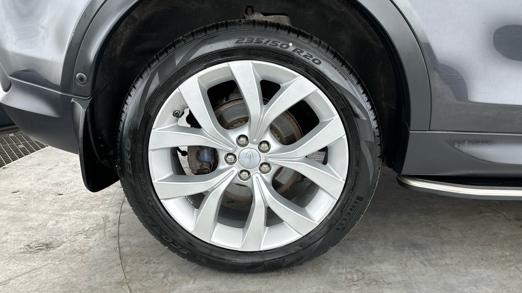 Land Rover Discovery Sport 2.0 D180 R-dynamic Hse Silver #32