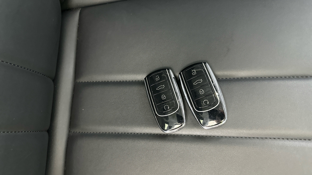 JAECOO 7 1.5T Shs 18.3Kwh Luxury Suv Plug In Hyb Blue #23