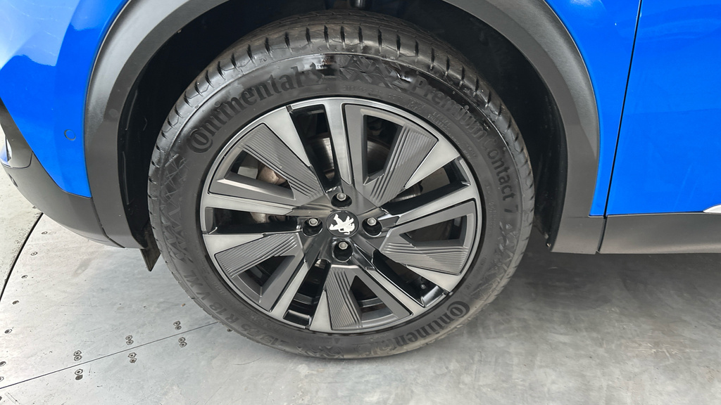 Peugeot e-2008 50 Kwh 136 1-Speed Blue #24