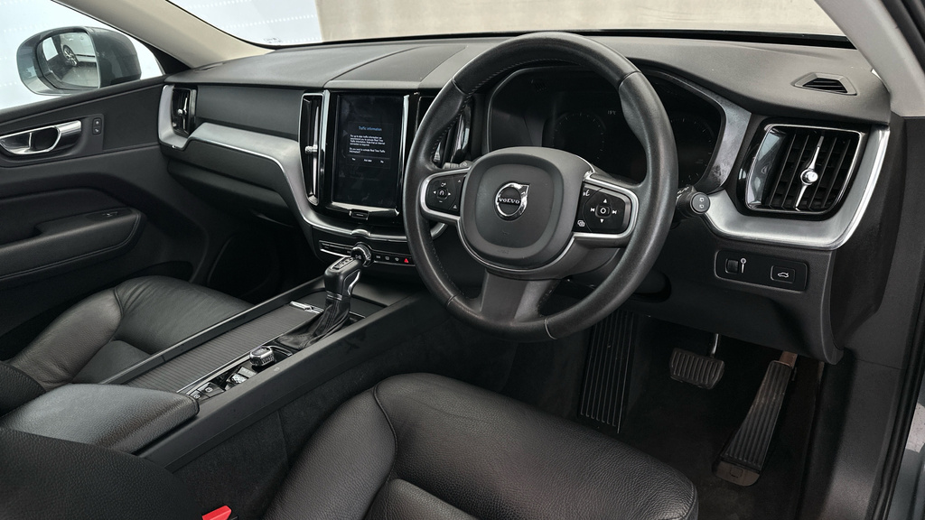 Volvo XC60 II B5 Awd R-design Pro Air Suspensi  #11