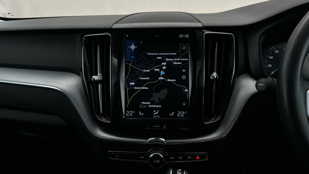 Volvo XC60 II B5 Awd R-design Pro Air Suspensi  #14