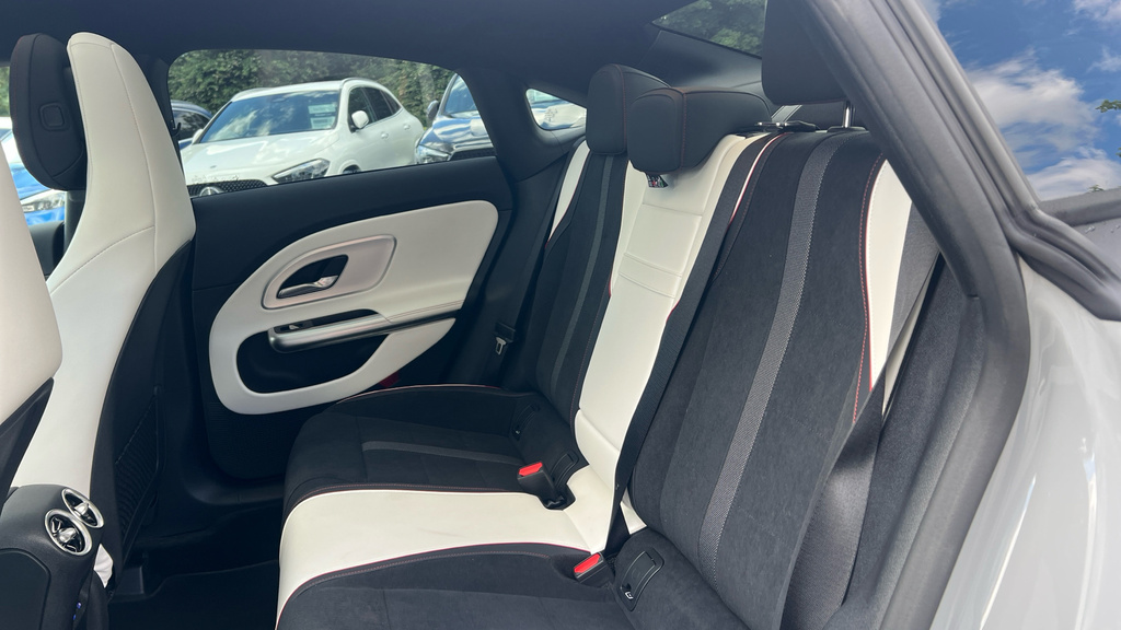 Mercedes-Benz CLA Class Cla250 85Kwh Amg Line Premium Edition Saloon 4 White #23