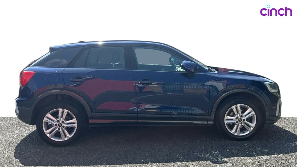 Audi Q2 1.5 Tfsi 35 S Line Suv S Tronic 150 P Black #2
