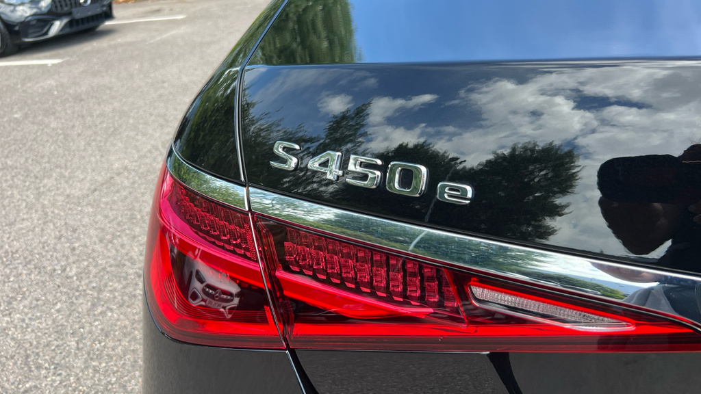 Mercedes-Benz S Class S580e 4Matic L Amg Line Premium 9G-tronic 2025 Black #37