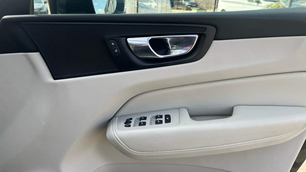 Volvo XC60 2.0 B5p Momentum Awd Geartronic Grey #33