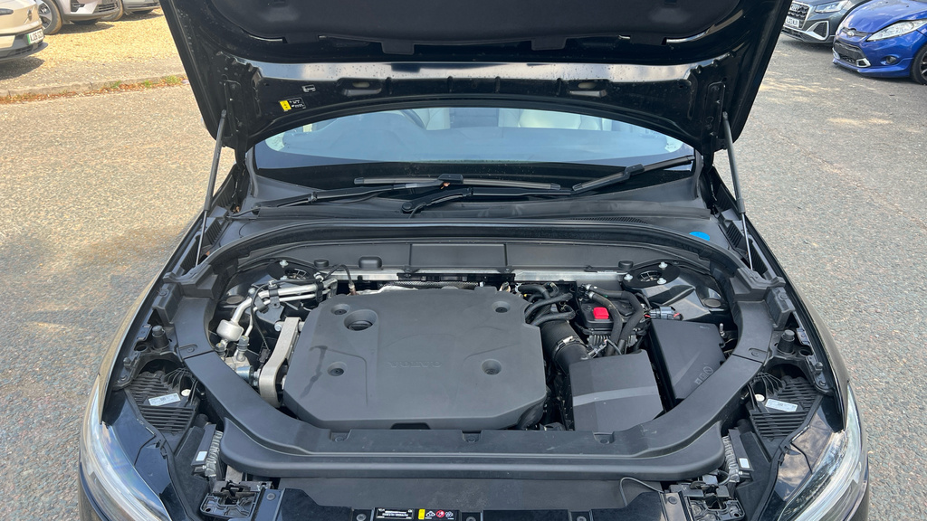 Volvo XC60 2.0 B5p Momentum Awd Geartronic Grey #18