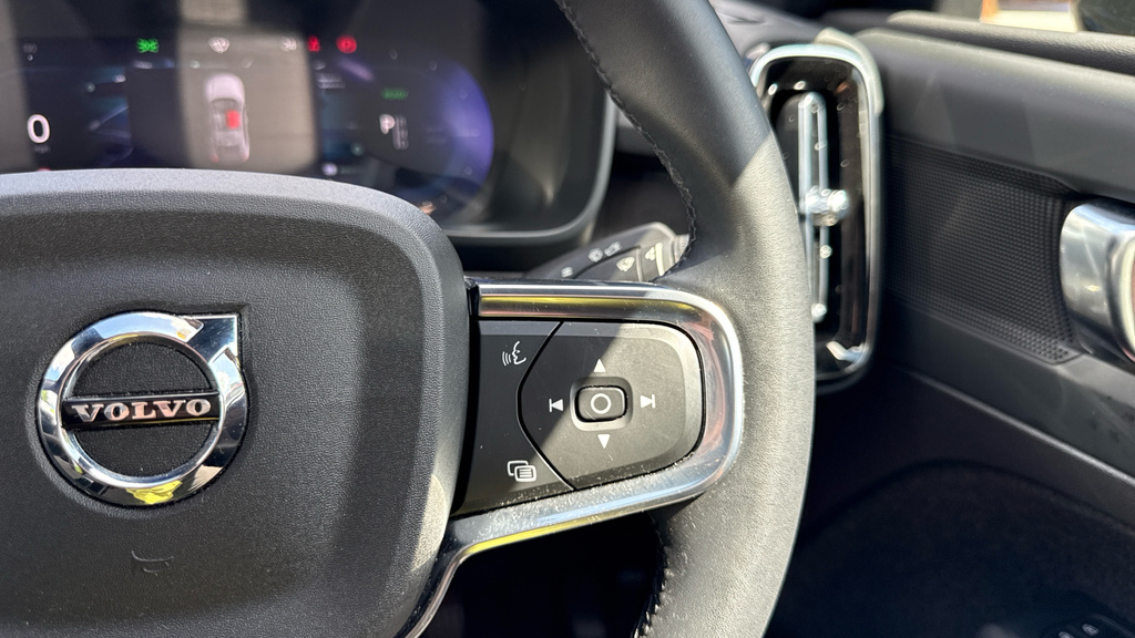 Volvo C40 Recharge Ultimate, Twin Motor, Green #32
