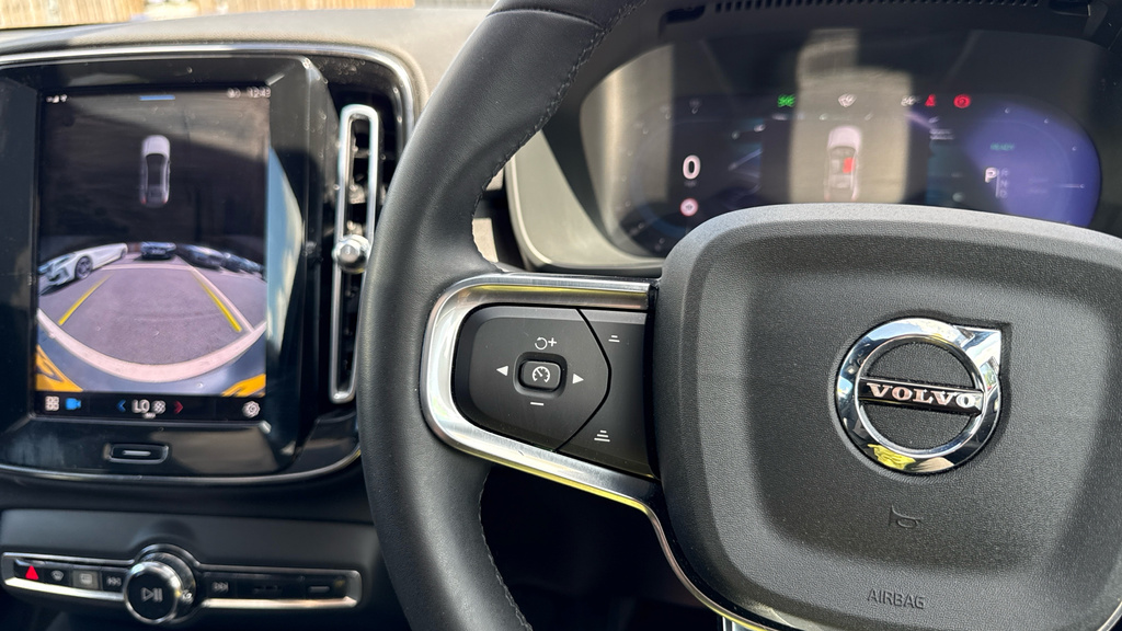 Volvo C40 Recharge Ultimate, Twin Motor, Green #19