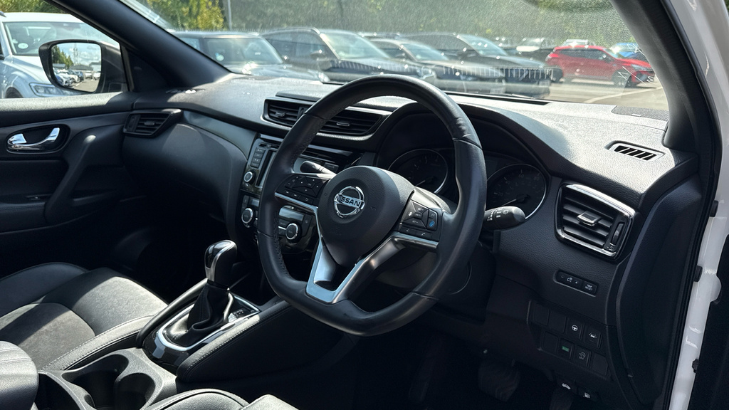 Nissan Qashqai 1.3 Dig-t 160 Tekna Dct Black #15