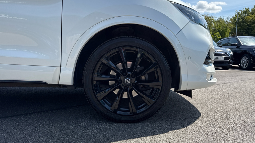 Nissan Qashqai 1.3 Dig-t 160 Tekna Dct Black #29