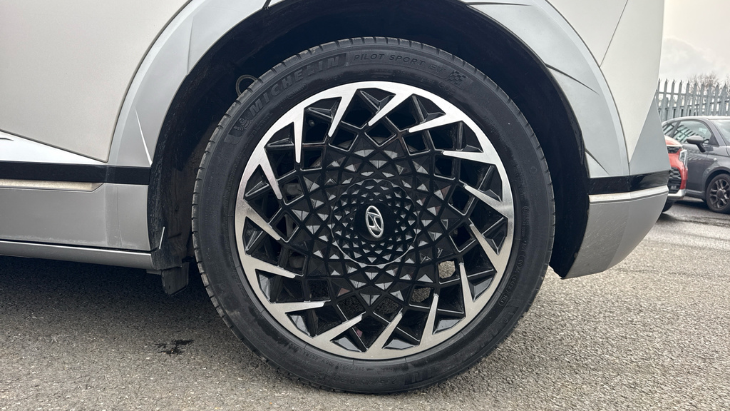 Hyundai Ioniq 5 E 217Ps Ultimate 73Kwh Rwd Gold #18
