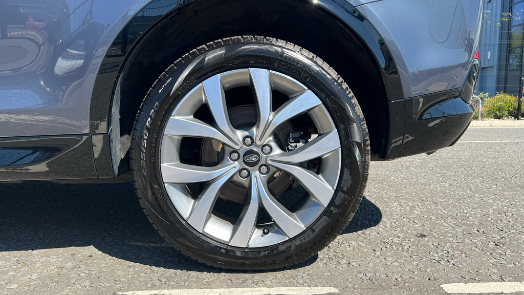 Land Rover Discovery Sport 2.0 D200 Dynamic Hse 7 Seat Black #17