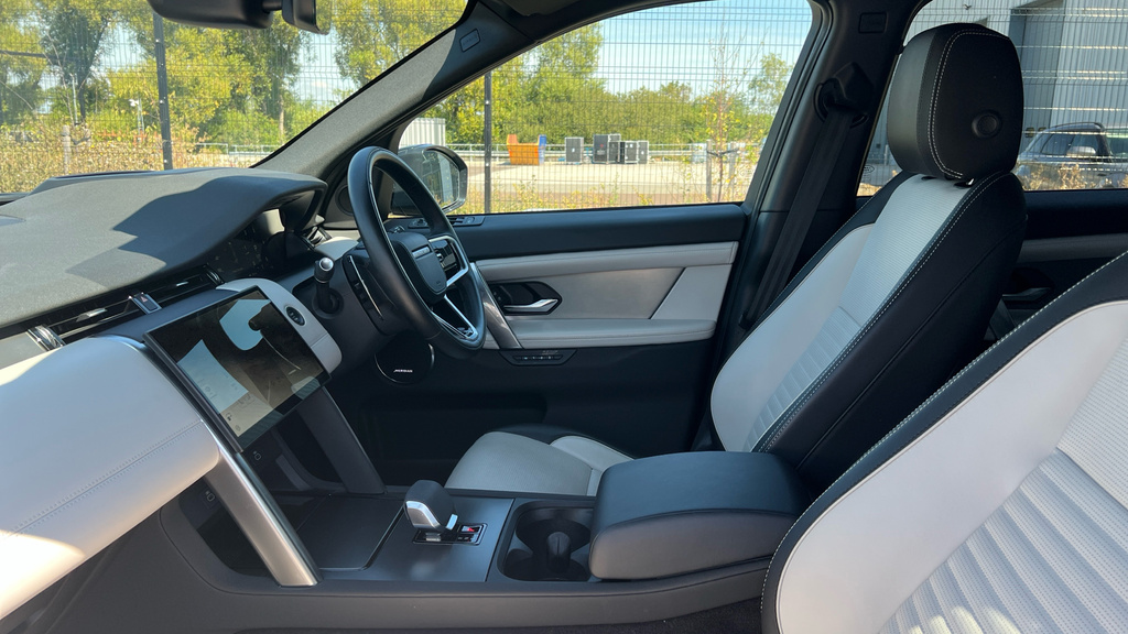 Land Rover Discovery Sport 2.0 D200 Dynamic Hse 7 Seat Black #21