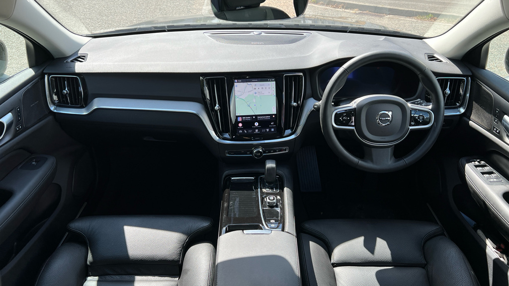 Volvo V60 Ultra, B4 Mild Hybrid, Dark Grey #11
