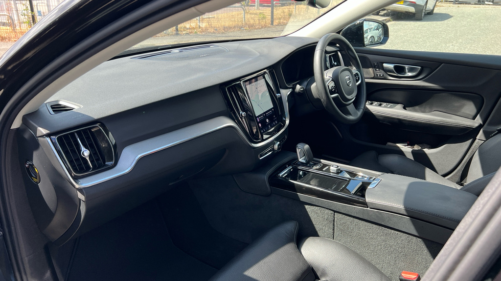 Volvo V60 Ultra, B4 Mild Hybrid, Dark Grey #10
