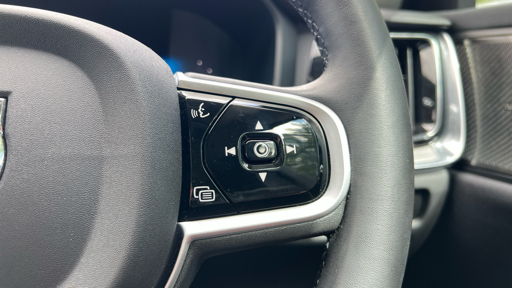 Volvo V60 Ultra, B4 Mild Hybrid, Dark Grey #30