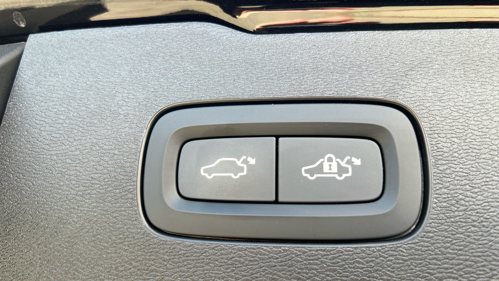 Volvo V60 Ultra, B4 Mild Hybrid, Dark Grey #36