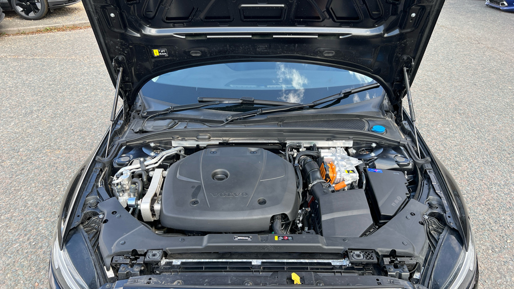 Volvo V60 Ultra, B4 Mild Hybrid, Dark Grey #19