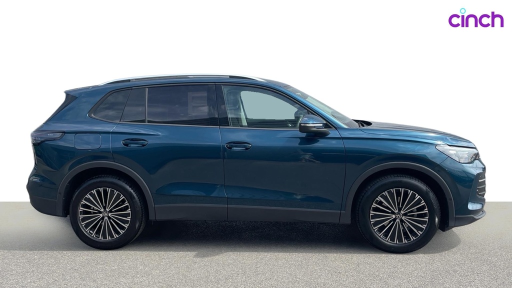Volkswagen Tiguan 2.0 Tdi R-line Dsg Black #2