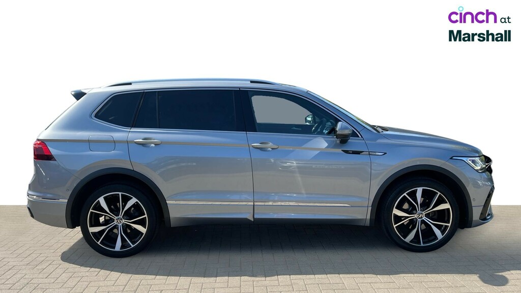 Volkswagen Tiguan Allspace Life Black #2