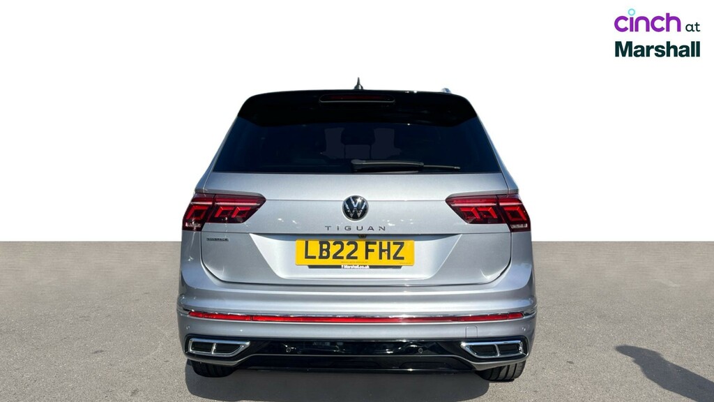 Volkswagen Tiguan Allspace Life Black #4