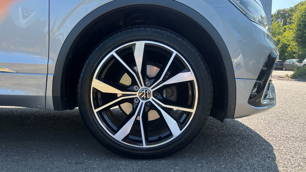 Volkswagen Tiguan Allspace Life Black #20