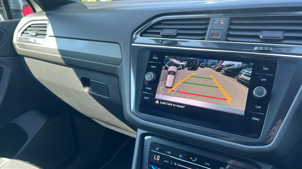 Volkswagen Tiguan Allspace Life Black #25