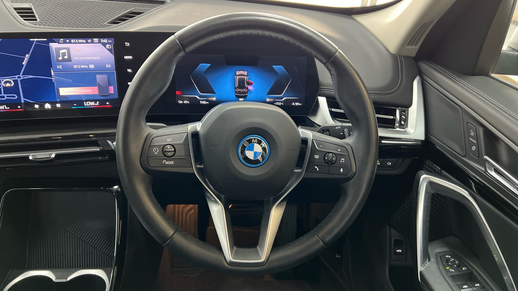 BMW iX1 30 66.5Kwh Xline Suv Xdrive 11K White #20