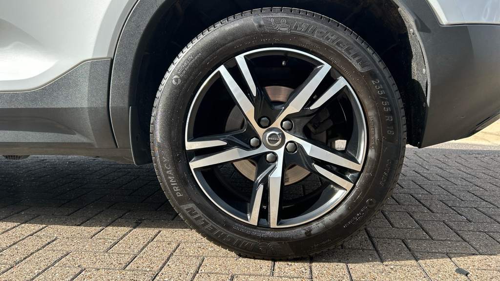 Volvo XC40 Volvo Estate 2.0 B4p Inscription Pro White #21