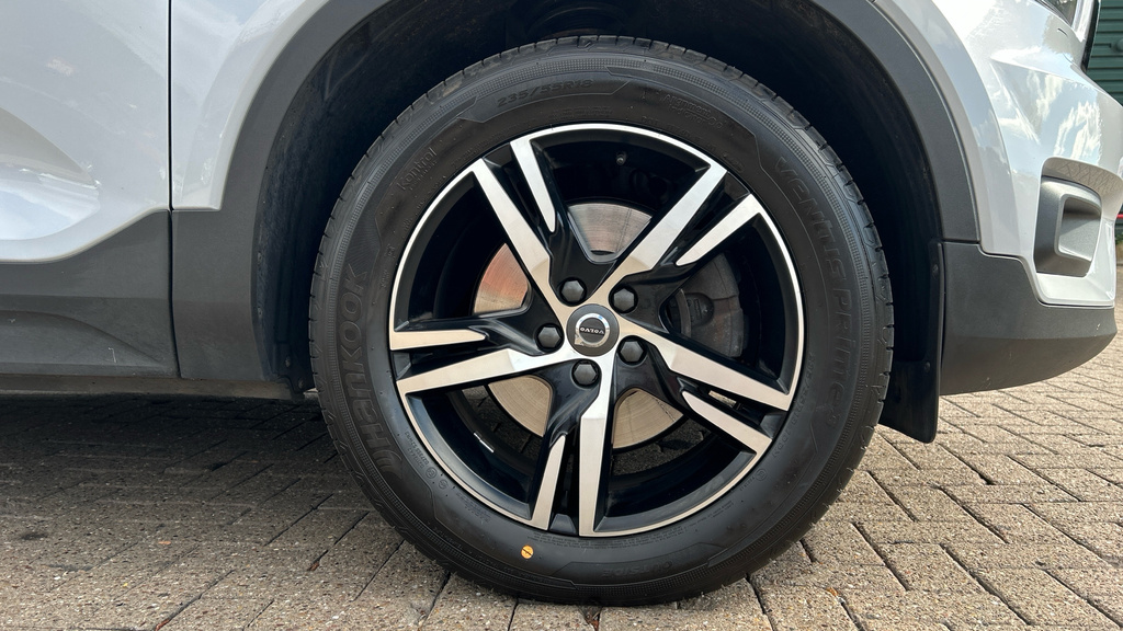 Volvo XC40 Volvo Estate 2.0 B4p Inscription Pro White #23