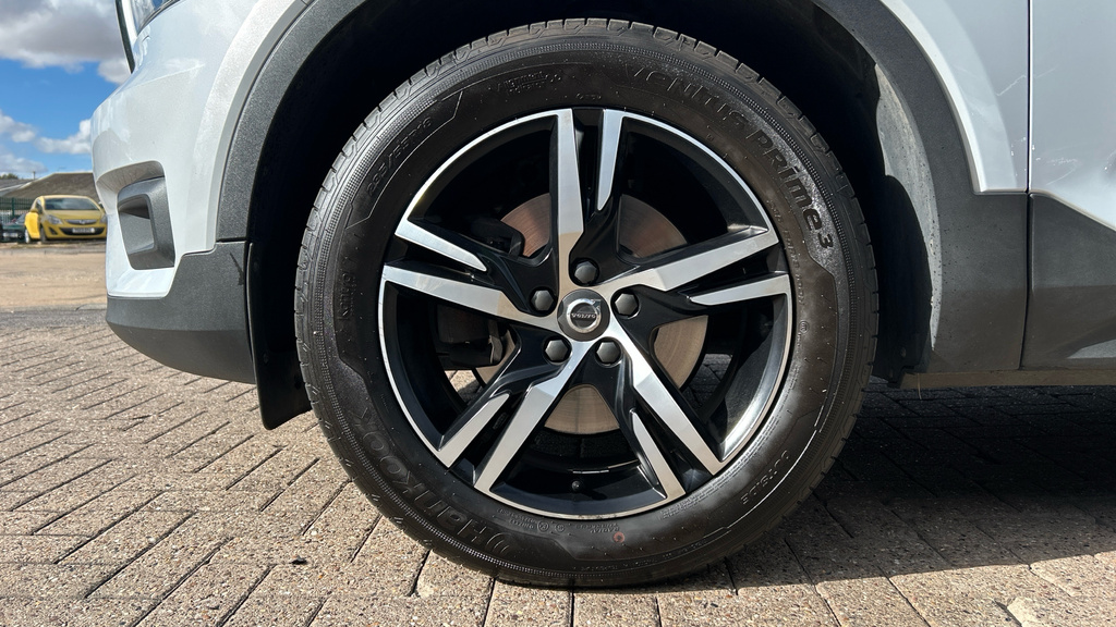 Volvo XC40 Volvo Estate 2.0 B4p Inscription Pro White #20
