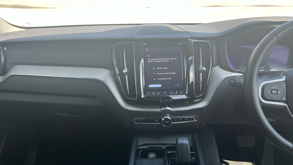 Volvo XC60 Ultimate, B5 Awd Mild Hybrid, Dark Black #12
