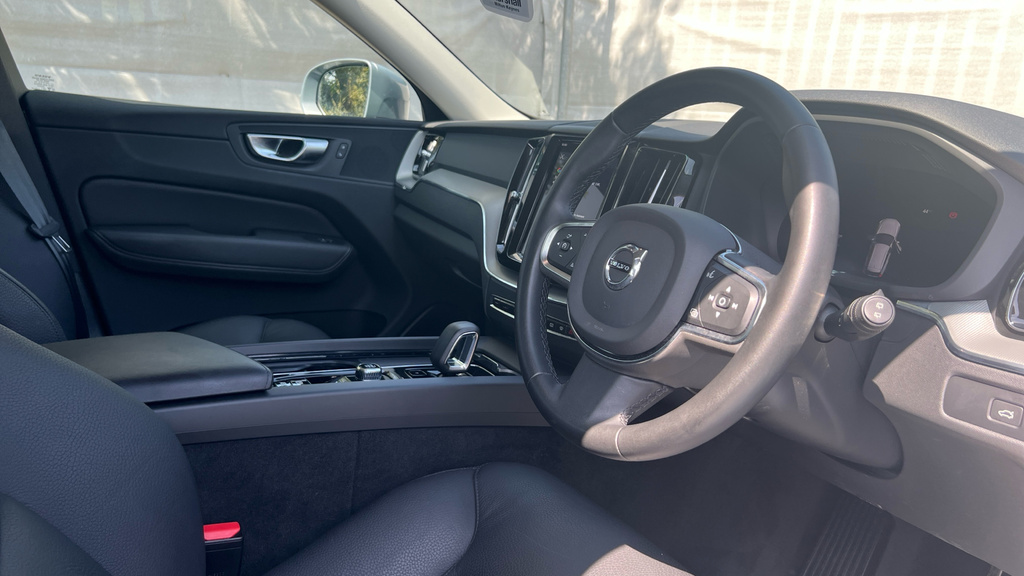 Volvo XC60 Ultimate, B5 Awd Mild Hybrid, Dark Black #9
