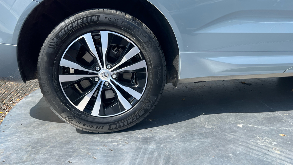 Volvo XC60 Ultimate, B5 Awd Mild Hybrid, Dark Black #18