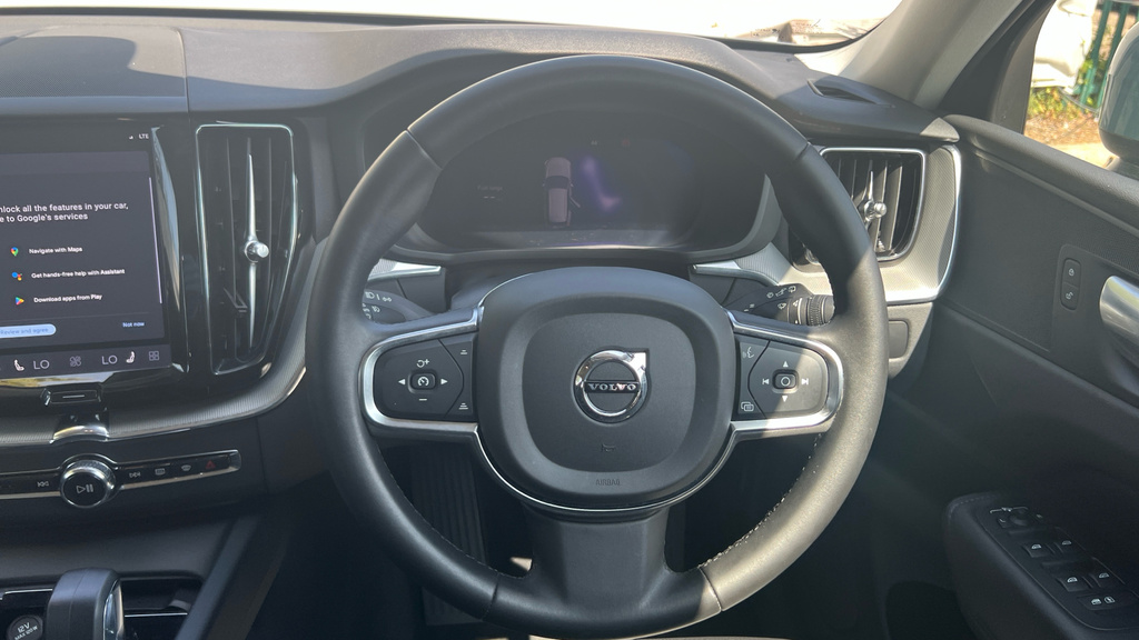 Volvo XC60 Ultimate, B5 Awd Mild Hybrid, Dark Black #25
