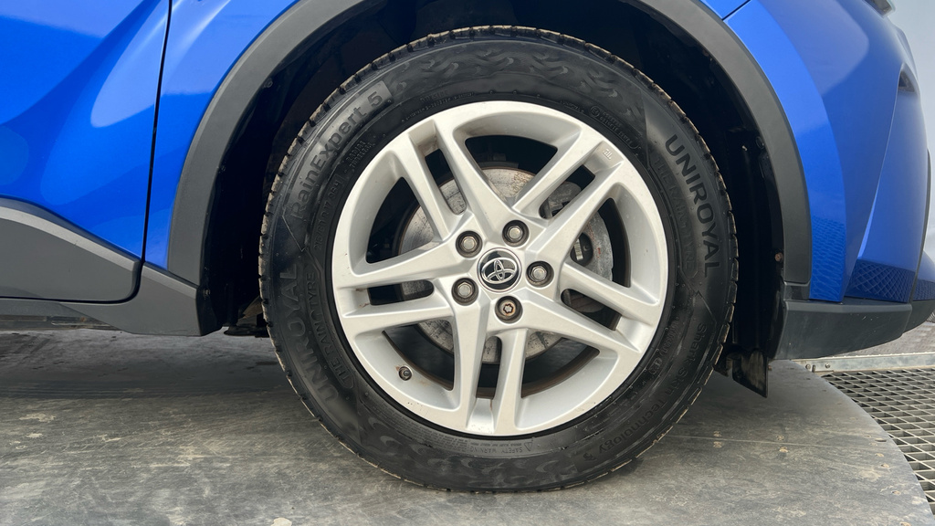 Toyota C-Hr 1.8 Hybrid Excel Cvt Black #19