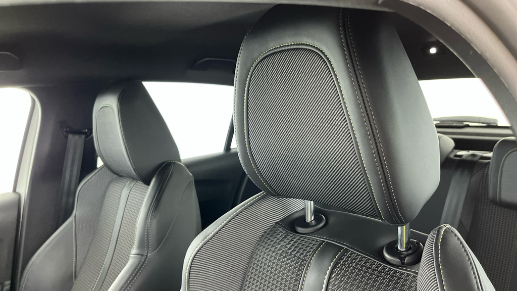 Peugeot 208 1.2 Puretech 100 Allure Premium Eat8 Grey #26
