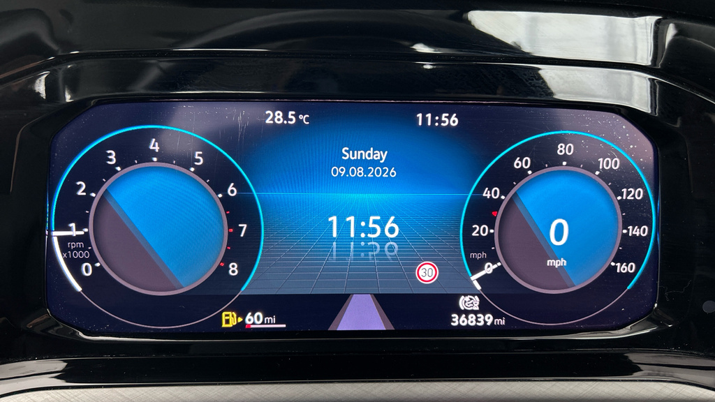 Volkswagen Golf 1.5 Etsi 150 R-line Dsg With Sensors And Carpl Grey #19