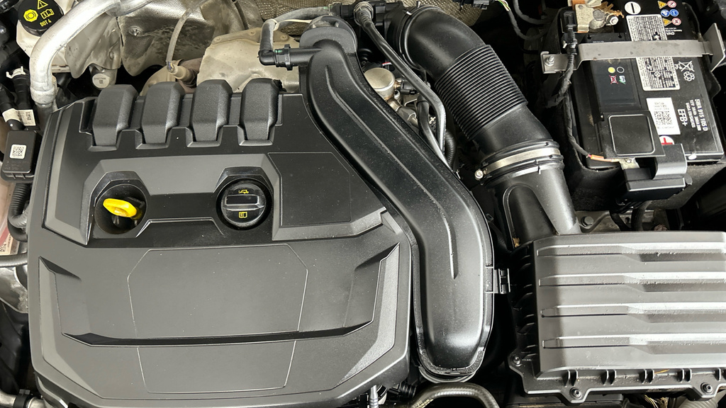 Volkswagen Golf 1.5 Etsi 150 R-line Dsg With Sensors And Carpl Grey #22