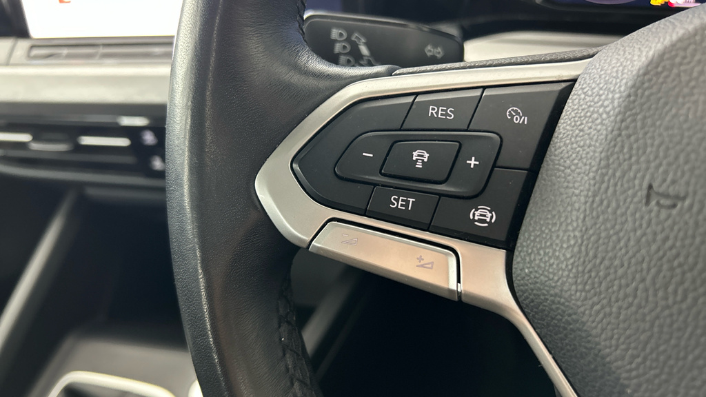Volkswagen Golf 1.5 Etsi 150 R-line Dsg With Sensors And Carpl Grey #17