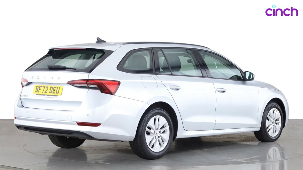 Skoda Octavia 1.5 Tsi Act Se L Hatchback Euro White #5