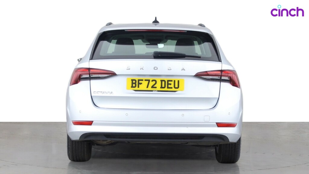 Skoda Octavia 1.5 Tsi Act Se L Hatchback Euro White #6